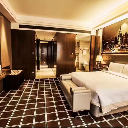 รอยัล เซ็นจูรี่ โฮเต็ล เซี่ยงไฮ้ Hotel ภายนอก รูปภาพ